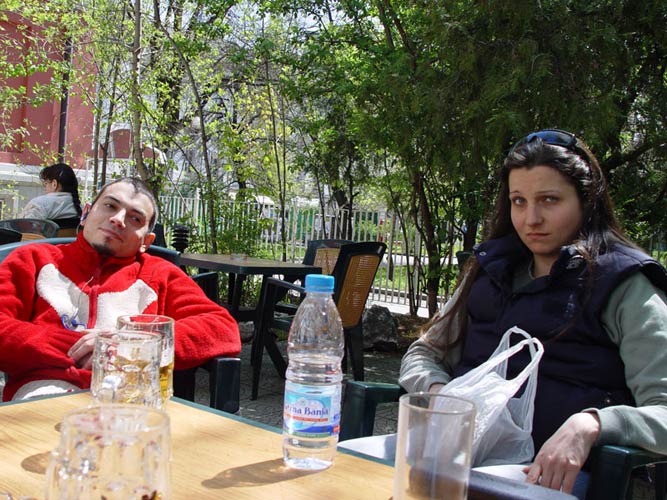 НА КАФЕ